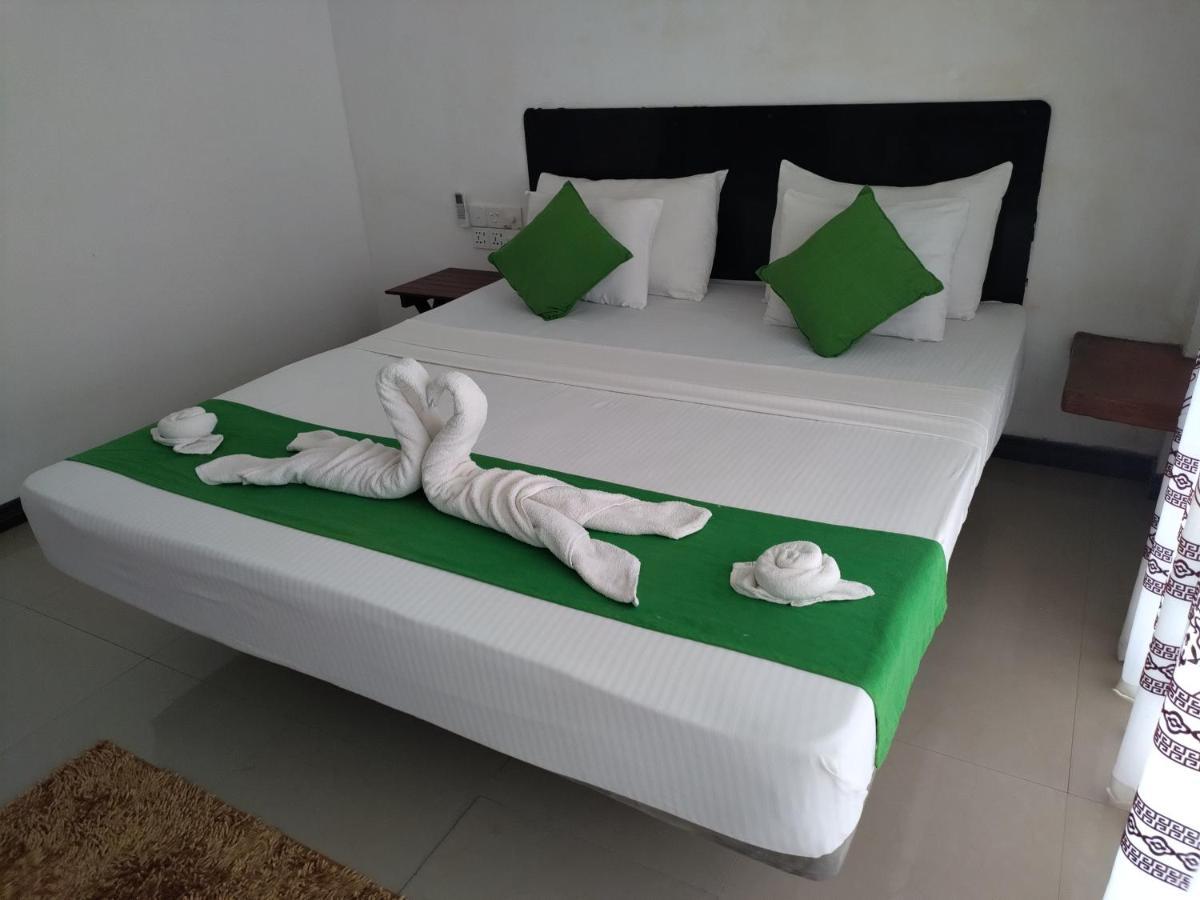 Village Mango Resort Yala Tissamaharama Eksteriør billede